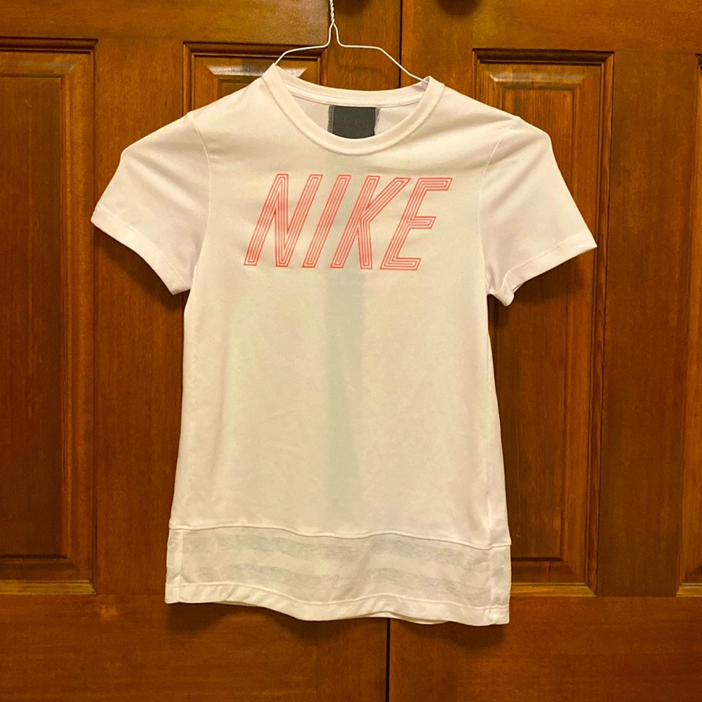 Nike t-shirt, Girls M, White